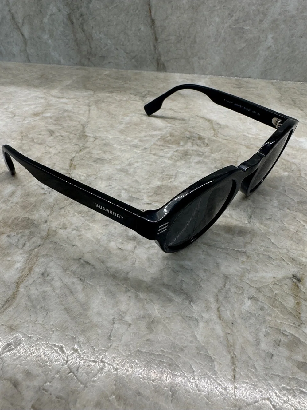 Burberry Black Round Men’s Sunglasses